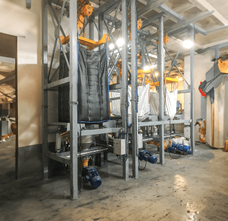 Banbury Mixer Feeding